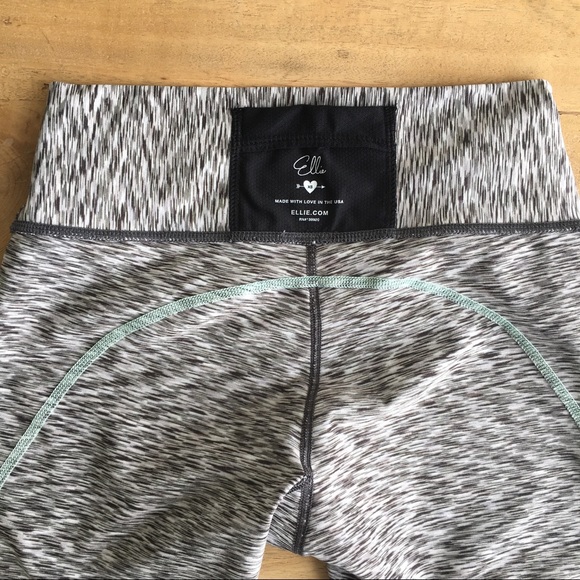 Ellie To Dye For Capri - Picture 3 of 4